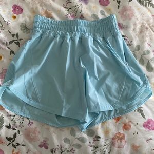 Lululemon track that shorts